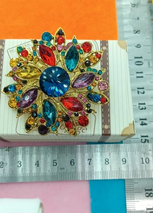 Broche, marque: Montre.fr, état: Très bon état, 5,00 €, 5,95 € Protection acheteurs (Pro) incluse