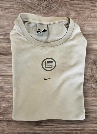 T-shirt Nike Gris avec Logo Lebron et Japonais, merk: Nike, staat: Heel goed, maat: S, € 5,99, € 6,99 inclusief Kopersbescherming Pro