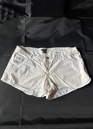 Short blanc, H&M, 42, marke: H&M, zustand: Gut, größe: XL / 42 / 14, 2,00 €, 2,80 € inklusive Vinted-Käuferschutz