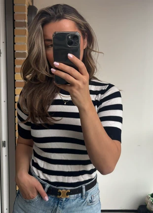 Striped top zara, marque: Zara, état: Très bon état, taille: S / 36 / 8, 11,00 €, 12,25 € Protection acheteurs incluse