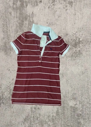 Polo Abercrombie & fitch rossa e bianca, brand: Abercrombie & Fitch, condizioni: Ottime, taglia: M, €9.00, €10.15 include la Protezione acquisti