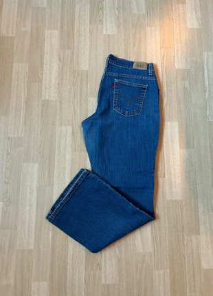 Jean Levi’s 550 bootcut Bleu, marke: Levi's, zustand: Gut, größe: XL / 42 / 14, 25,00 €, 26,95 € beinhaltet Vinted-Käuferschutz Pro