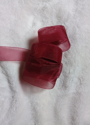 3,30 m de ruban organza coloris rouge bordeaux, merk: Ruban, staat: Nieuw zonder prijskaartje, € 1,00, € 1,75 inclusief Kopersbescherming