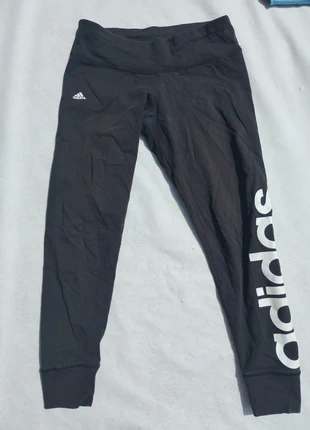 Legging adidas, marque: adidas, état: Très bon état, taille: M / 38 / 10, 6,00 €, 7,00 € Protection acheteurs incluse