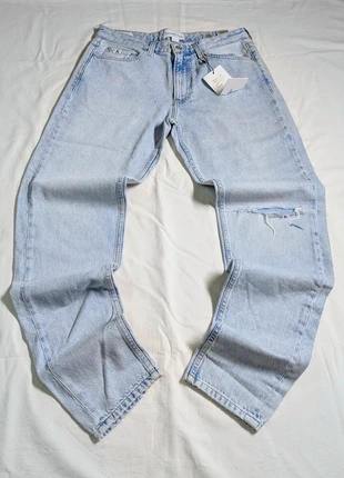 Jean Calvin Klein Homme Regular Taper Denim Light W29 L34 - Neuf Étiquette, marke: Calvin Klein, zustand: Neu, mit Etikett, größe: W30 | DE 46, 54,00 €, 57,40 € inklusive Vinted-Käuferschutz