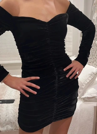 vestido negro terciopelo, merk: Zara, staat: Nieuw zonder prijskaartje, maat: M / 38 / 10, € 20,00, € 21,70 inclusief Kopersbescherming