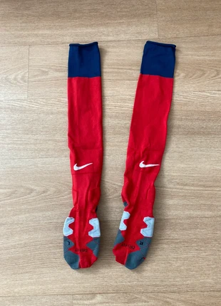 Chaussette psg vintage, marque: Nike, état: Très bon état, 20,00 €, 21,70 € Protection acheteurs incluse