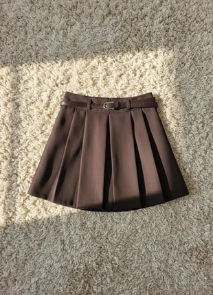 Jupe plissée marron avec ceinture intégrée 🤎, marque: Cactus Moon, état: Très bon état, taille: XS / 34 / 6, 37,99 €, 40,59 € Protection acheteurs incluse