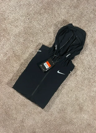 Veste Nike Running noir, brand: Nike, condition: New with tags, size: S, €45.00, €47.95 includes Buyer Protection