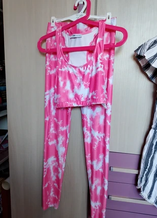Completo fitness rosa/bianco, per donna 🚺💗, brand: For Fitness, condizioni: Ottime, taglia: XS / IT 38 / EU 34, €6.00, €7.00 include la Protezione acquisti