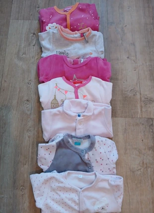 Lot de 7 pyjamas velours, brand: Petit Bateau, condition: Good, size: Up to 1 month / 50 cm, €10.00, €11.20 includes Buyer Protection