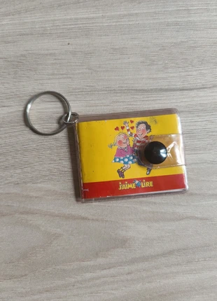 Porte-clés vintage J’aime Lire – avec carnet d’adresses intégré, brand: J'aime lire, condition: Good, €2.50, €3.33 includes Buyer Protection