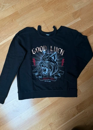 Pull Jennifer style rock destroy, marca: Jennifer, estado: Muy bueno, tamaño: M / 38 / 10, 6,00 €, 7,00 € Protección al comprador incluida