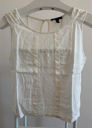 Haut blanc brodé Mango – Taille S, marque: Mango, état: Très bon état, taille: S / 36 / 8, 5,00 €, 5,95 € Protection acheteurs incluse