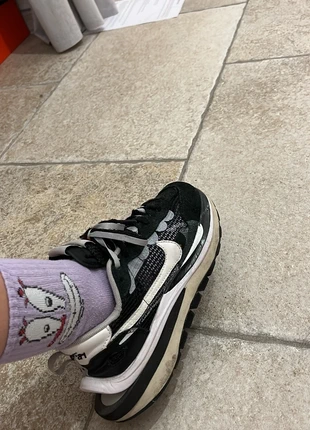 sacaï, marque: Nike x Sacai, état: Très bon état, taille: 38.5, 60,00 €, 63,70 € Protection acheteurs incluse