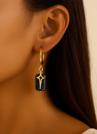 Boucle créole charms pierre naturelle, marque: Boutique Italiana, état: Très bon état, 13,99 €, 15,39 € Protection acheteurs (Pro) incluse