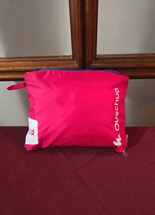 Chubasquero rojo, marque: Quechua, état: Neuf sans étiquette, taille: XL / 42 / 14, 6,00 €, 7,00 € Protection acheteurs incluse