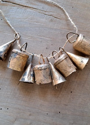 8 cloches de vache, en or, avec des imperfections et un son clair. AZ05, état: Très bon état, 7,95 €, 9,05 € Protection acheteurs (Pro) incluse