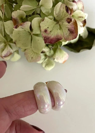 Boucles d’oreilles blanc nacré Breal, marque: Bréal, état: Neuf sans étiquette, 7,00 €, 8,05 € Protection acheteurs incluse