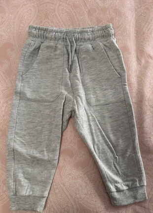 Pantalone Tuta blukids, brand: Blukids, condizioni: Ottime, taglia: 12-18 mesi / 80 cm, €3.00, €3.85 include la Protezione acquisti