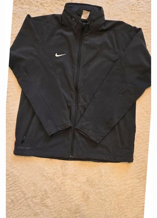 Veste nike therma fit taille L, marque: Nike, état: Très bon état, taille: L, 23,00 €, 24,85 € Protection acheteurs incluse