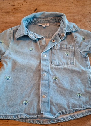 Leuk jeans hemdje, brand: Cuddles & Smiles, condizioni: Nuovo senza cartellino, taglia: 9-12 mesi / 74 cm, €3.00, €3.85 include la Protezione acquisti