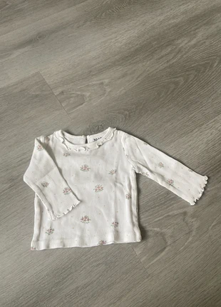 Tee shirt manches longues bebe fille, marque: Kiabi, état: Très bon état, taille: 3-6 mois / 62 cm, 2,00 €, 2,80 € Protection acheteurs incluse