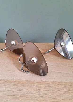 Patère vintage en verre fumé et chrome, années 60-70 smocked glass hook, marque: Vintage Boutique, état: Bon état, 45,00 €, 47,95 € Protection acheteurs incluse