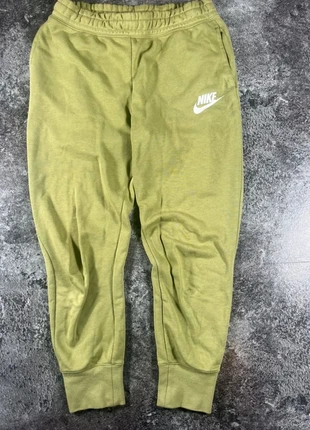 Jogging pant survêtement Nike vintage sport vert/blanc taille XS, brand: Nike, condizioni: Ottime, taglia: XS, €13.00, €14.35 include la Protezione acquisti