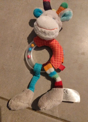 Hochet girafe, merk: Kiabi, staat: Heel goed, maat: 1-3 maanden / 56 cm, € 2,00, € 2,80 inclusief Kopersbescherming