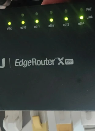 Ubiqui er-x-sfp edge router x sfp, brand: Ubiquiti, condizioni: Buone, €60.00, €63.70 include la Protezione acquisti