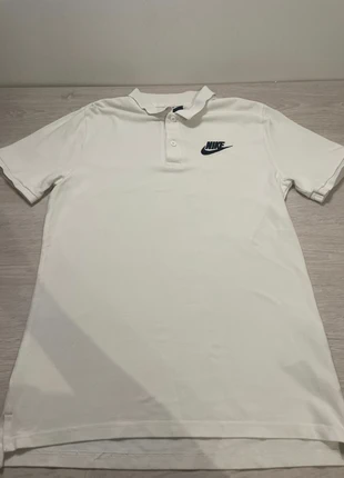 Polo Nike Blanc taille S, marque: Nike, état: Très bon état, taille: S, 15,00 €, 16,45 € Protection acheteurs incluse