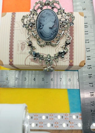 Broche avec la boîte, marca: Broche.fr, estado: Muito bom, €5.00, €5.95 inclui Proteção do Comprador Pro