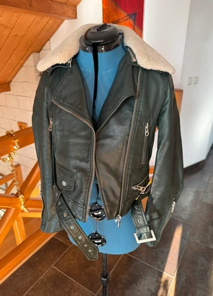 Veste en cuir, marca: Zara, estado: Muy bueno, tamaño: XS / 34 / 6, 18,00 €, 19,60 € Protección al comprador incluida