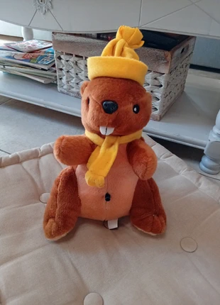 Peluche marmotte a pile, staat: Goed, maat: Prematuur, tot 44 cm, € 3,00, € 3,85 inclusief Kopersbescherming