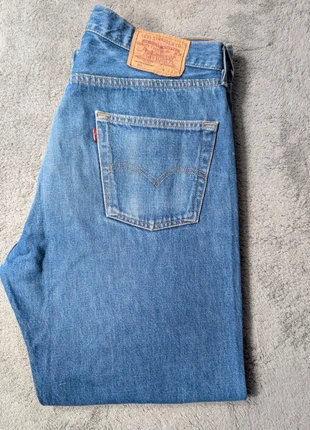 Magnifique Jean Levi's 501 taille 36/36 soit 46 Europe made in France en très bon état, marque: Levi's, état: Très bon état, taille: W36 | FR 46, 49,90 €, 53,10 € Protection acheteurs incluse