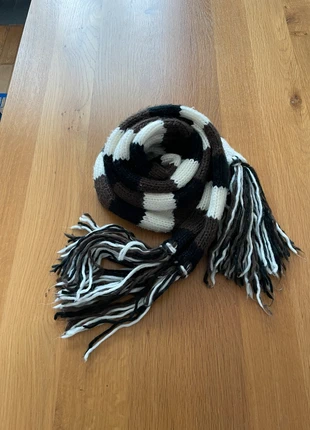 Echarpe très longue, marque: Inconnu, état: Très bon état, 4,00 €, 4,90 € Protection acheteurs incluse