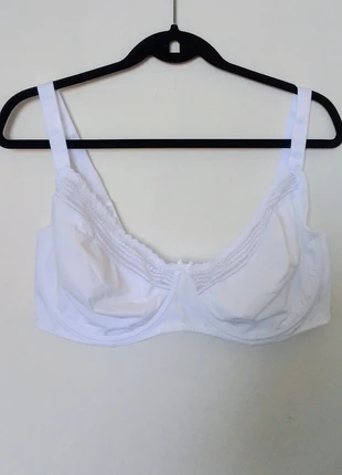 Superbe Soutien-gorge invisible corbeille en microfibre bonnets moulés avec armatures Neuf 110E🤍, brand: Confidence Lingerie, condizioni: Ottime, taglia: 95E | IT 6E, €10.00, €11.20 include la Protezione acquisti Pro