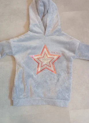 Pull tout doux a capuche, brand: Primark, condizioni: Ottime, taglia: 6 anni / 116 cm, €4.00, €4.90 include la Protezione acquisti