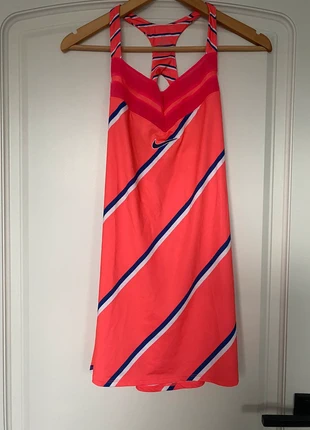Tennis dress Nike, merk: Nike, staat: Nieuw zonder prijskaartje, maat: XS / 34 / 6, € 26,00, € 28,00 inclusief Kopersbescherming