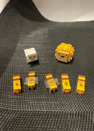 Lego Minecraft lot petites figurines construction abeilles mouton Lego officiel, brand: LEGO Minecraft, condition: Good, size: One size, €3.50, €4.38 includes Buyer Protection Pro