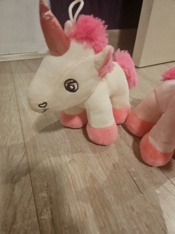 Peluches licornes - photo numéro 3
