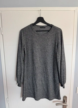 Robe pull SHEIN, taille M (EU 38 / US 6)., merk: Shein, staat: Goed, maat: M / 38 / 10, € 3,00, € 3,85 inclusief Kopersbescherming