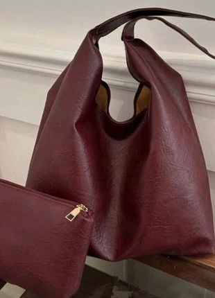 Sacs à main rouge foncé tendance 2-en-1
Grand cabas élégant + pochette Style chic et moderne, merk: Tendance, staat: Heel goed, € 15,00, € 16,45 inclusief Kopersbescherming