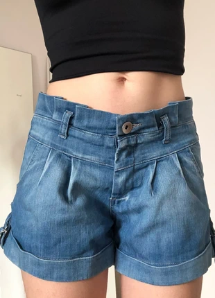 y2k midrise lowrise cute wide baggy hot pants mini shorts light blue with cute detailing, marke: Jennifer, zustand: Gut, größe: S / 36 / 8, 18,00 €, 19,60 € inklusive Vinted-Käuferschutz