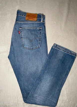 Jean Levis 513 bleu clair W32 L34 Homme, merk: Levi's, staat: Heel goed, maat: W32 | FR 42, € 17,00, € 18,55 inclusief Kopersbescherming