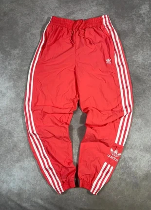 Jogging track pants adidas, merk: adidas, staat: Heel goed, maat: S, € 19,99, € 21,69 inclusief Kopersbescherming Pro