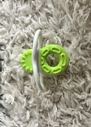 💚 Anneau de dentition vert et blanc pour bébé 💚, marke: Bebe, zustand: Sehr gut, größe: Neugeborenes / 44, 2,00 €, 2,80 € inklusive Vinted-Käuferschutz