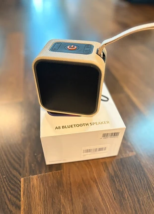 Tragbarer kabelloser Bluetooth Lautsprecher, marque: hosgubo, état: Neuf avec étiquette, 15,00 €, 16,45 € Protection acheteurs incluse