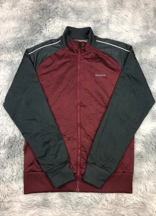 Veste Noir et bordeaux zip reebok taille m excellent état, marke: Reebok, zustand: Sehr gut, größe: M, 23,00 €, 24,85 € inklusive Vinted-Käuferschutz